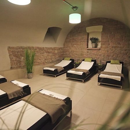Hotel Palatina Hotel-Restaurant Neustadt an der Weinstraße Esterno foto